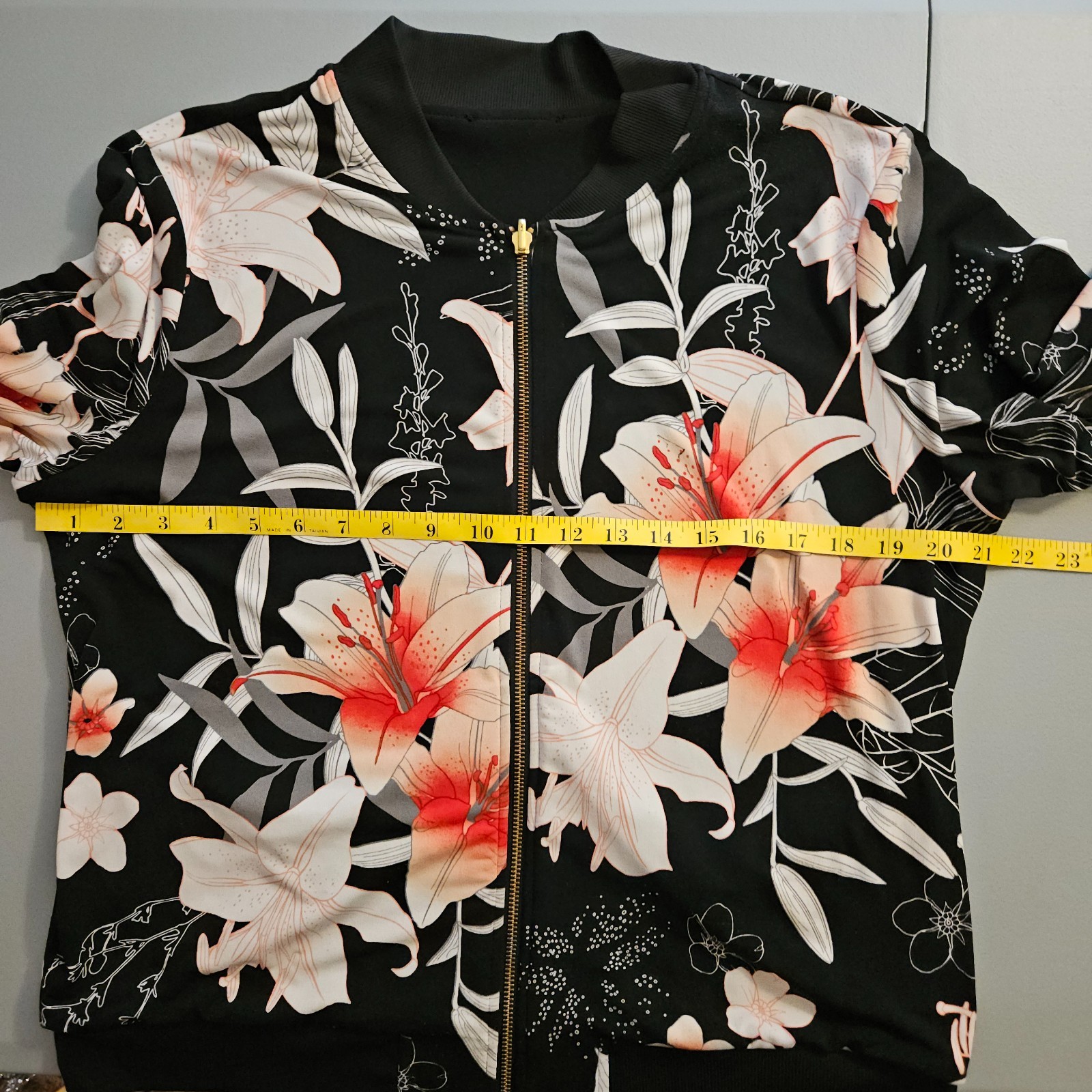 Reversible Women’s Bomber Jacket Black Floral Zip Front YKK Size M/L Unbranded
