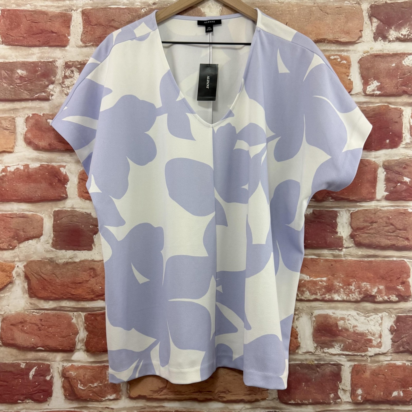 Alfani Top Womens XXL Purple White Shadow Floral Casual Short Sleeve Shirt