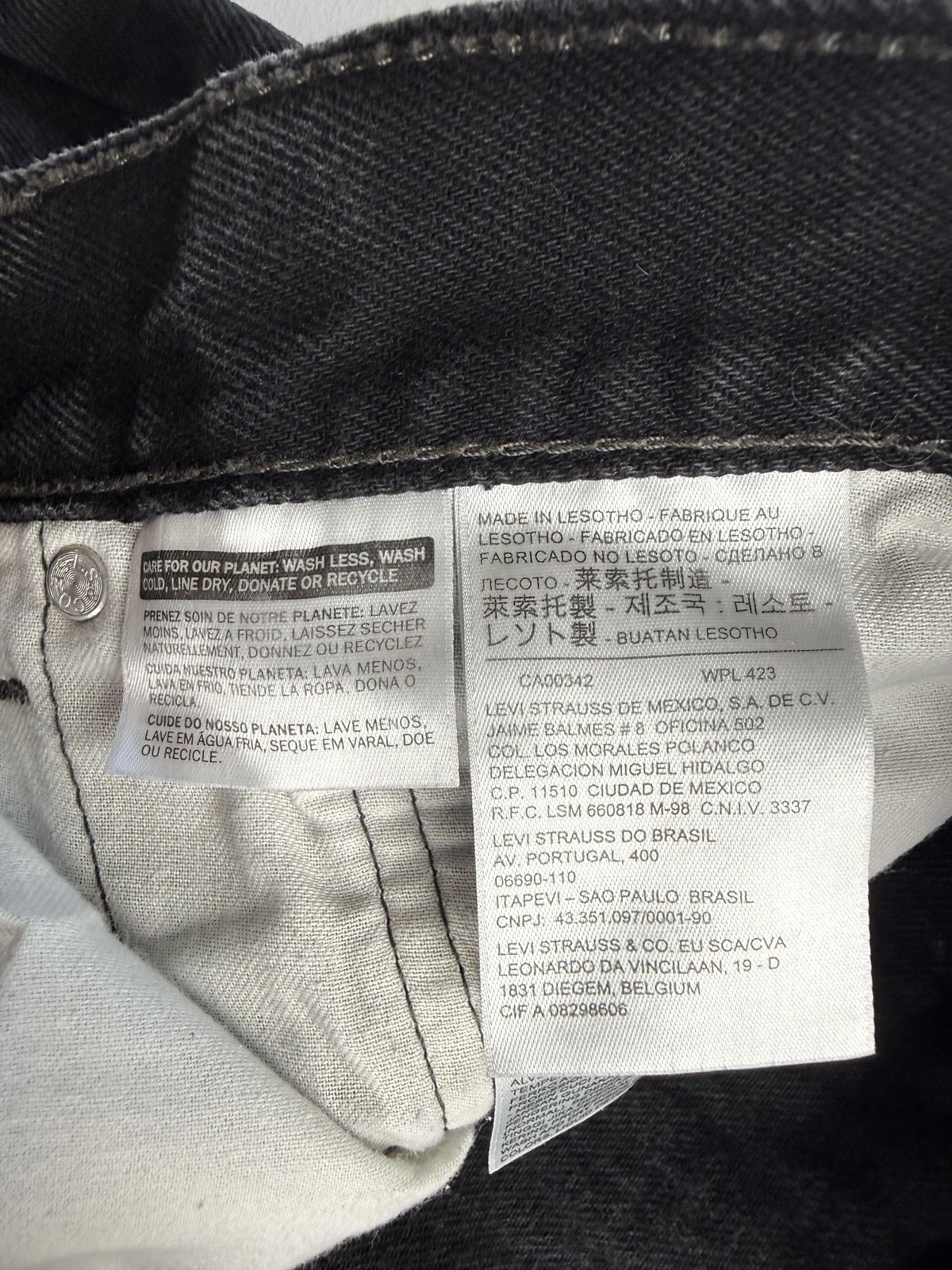 Levis 505 Jeans Mens 38×30 Gray Charcoal Wash Denim Regular Straight Leg Casual