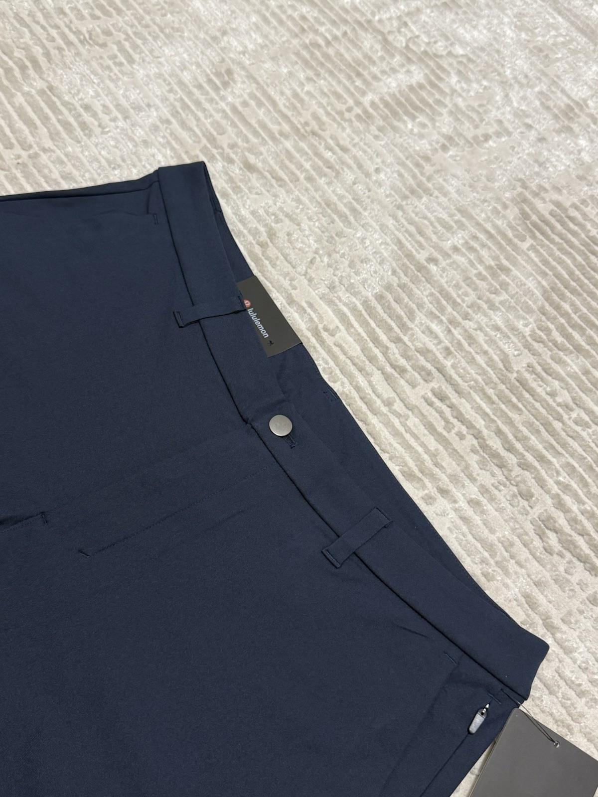 Lululemon ABC Classic Fit Commission Warpstreme Shorts True Navy – 36 X 7