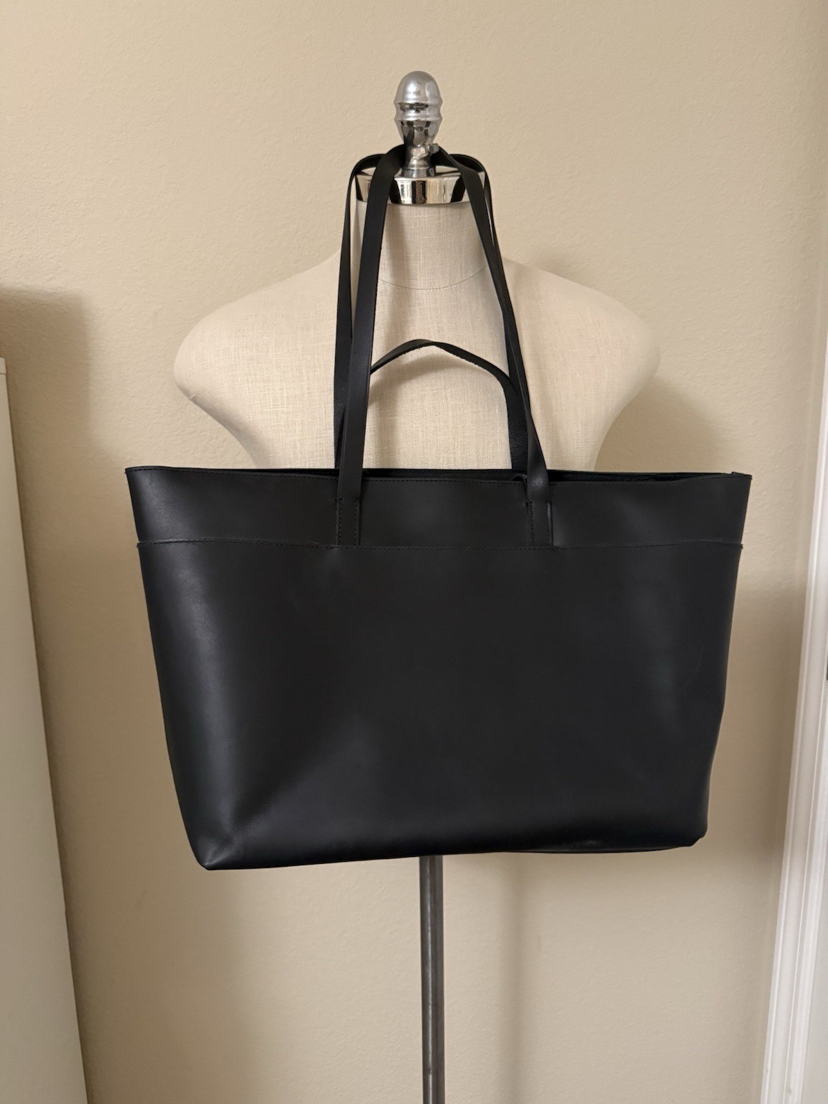 Madewell Women’s Large Black Zip Top Tote w/ Inner Pockets, Gold Hardware