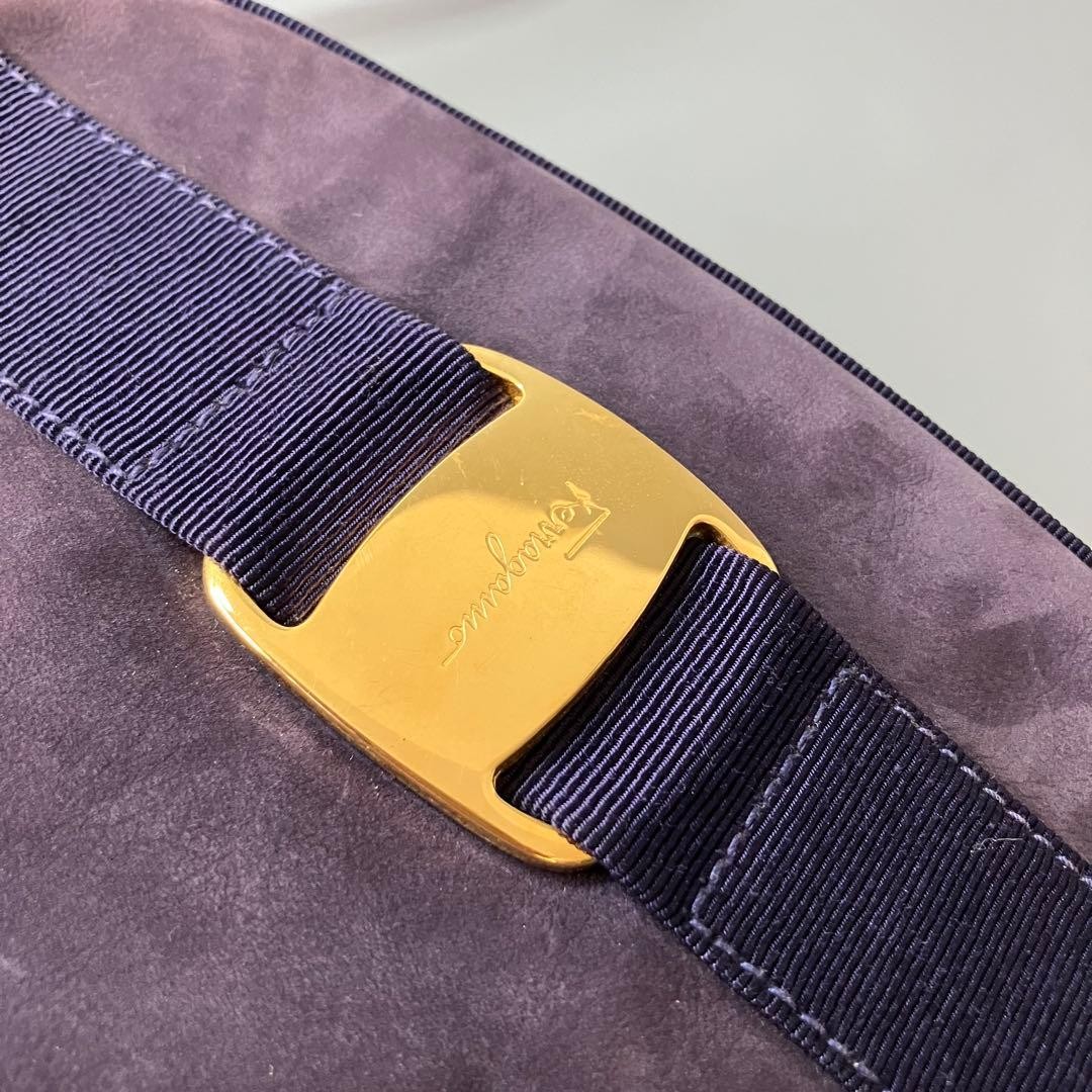 Ferragamo Vara Suede Leather Shoulder Bag 6.3×7.9×2.8in Used
