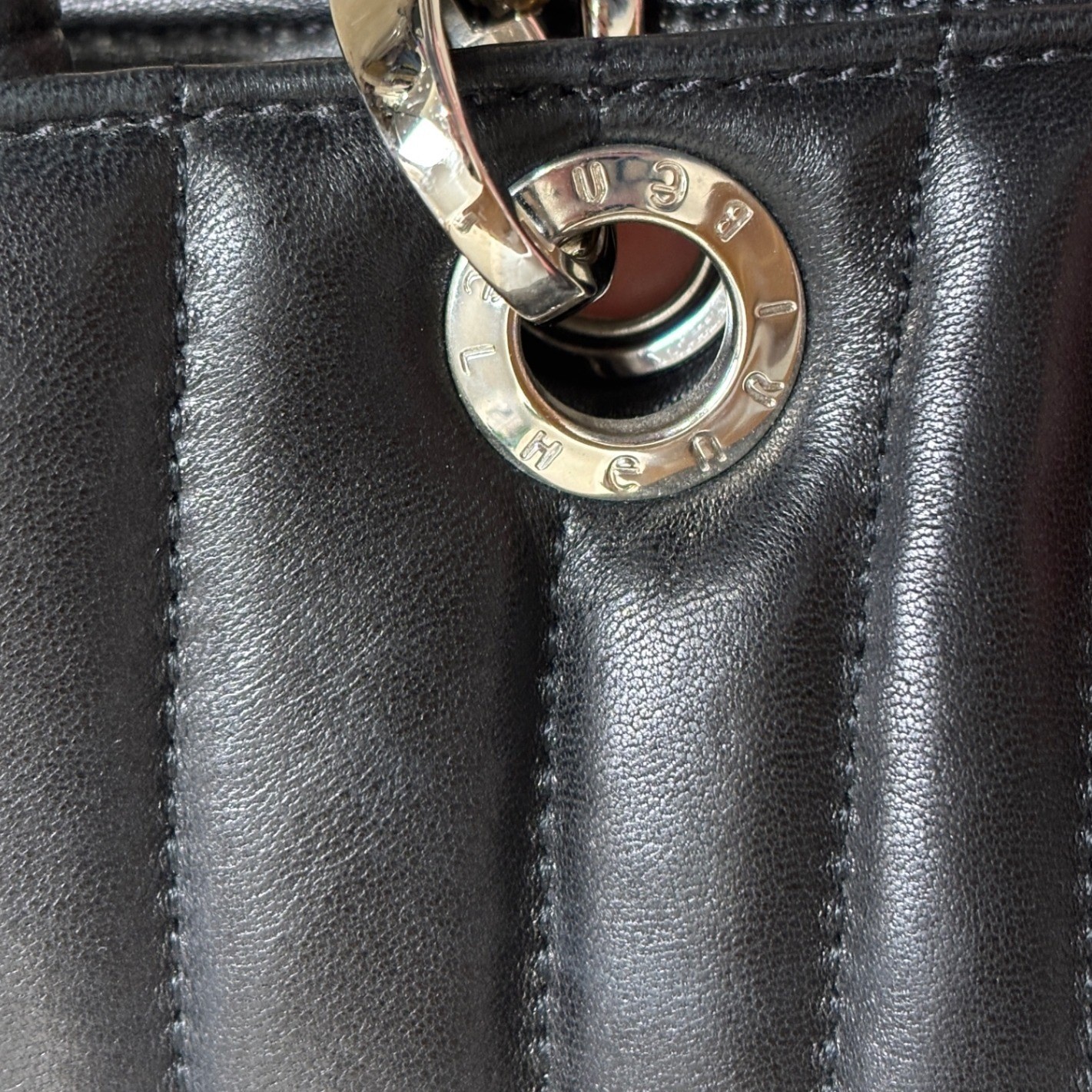 Henri Bendel Black Quilted Leather Tote Bag Silver Chain Strap Wave Pattern Luxe