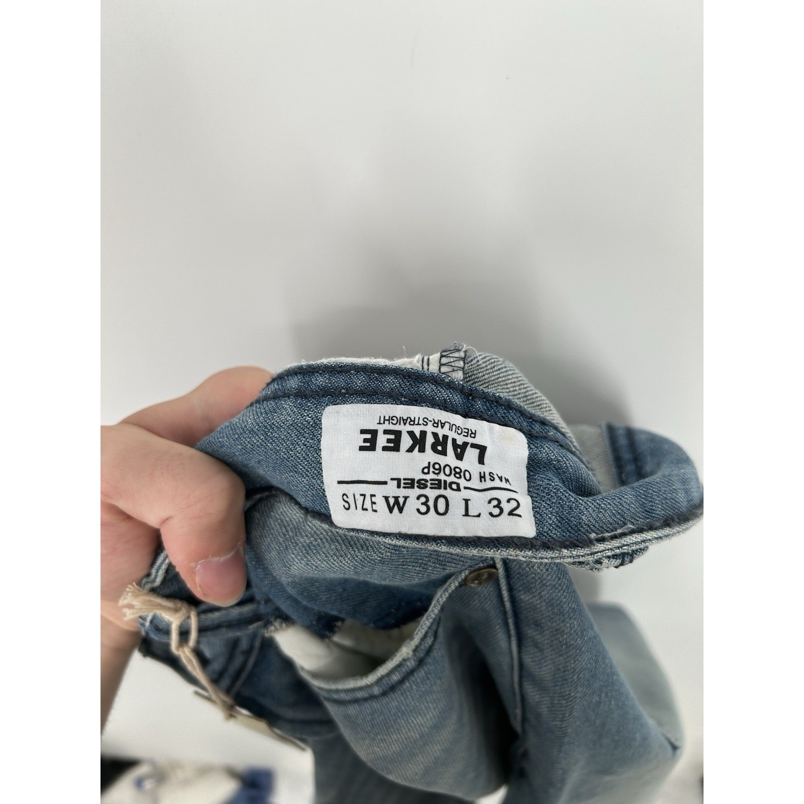 Diesel Larkee Straight Leg Regular Fit Medium Wash Distressed Jeans Size 30×32