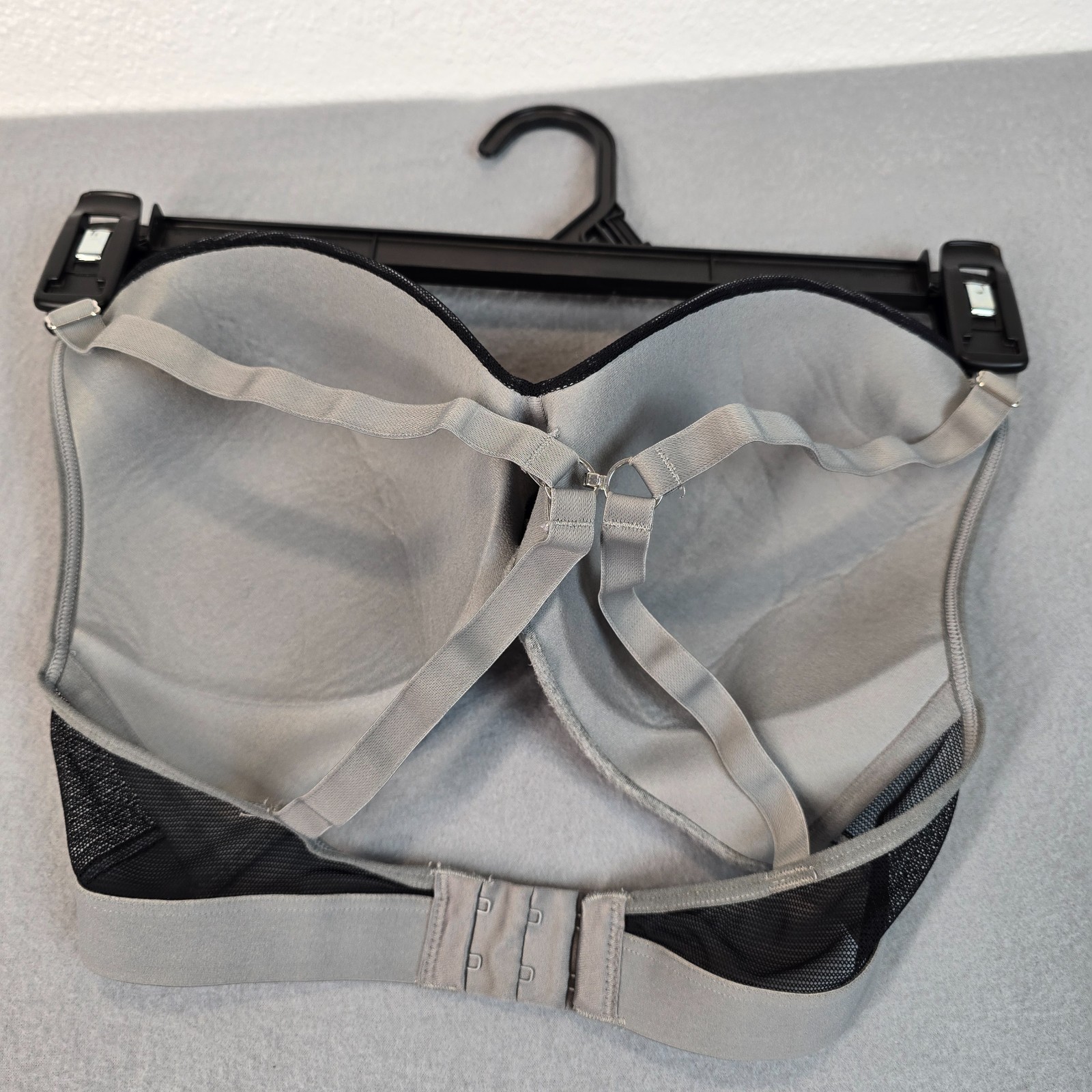 Lively 36D Gray Black Wireless Bra Mesh Trim T Shirt Bra Soft Cup Comfort Bra