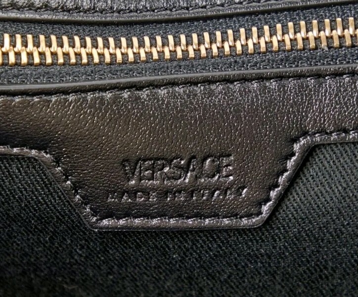 Versace Women’s Bag Tote Leather Black Gold Logo Animal Print Size XL $2.500