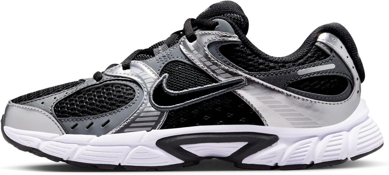 Nike Unisex-Child V5 RNR (Big Kid) – Black/Black/Anthracite/Smoke Grey – 5Y