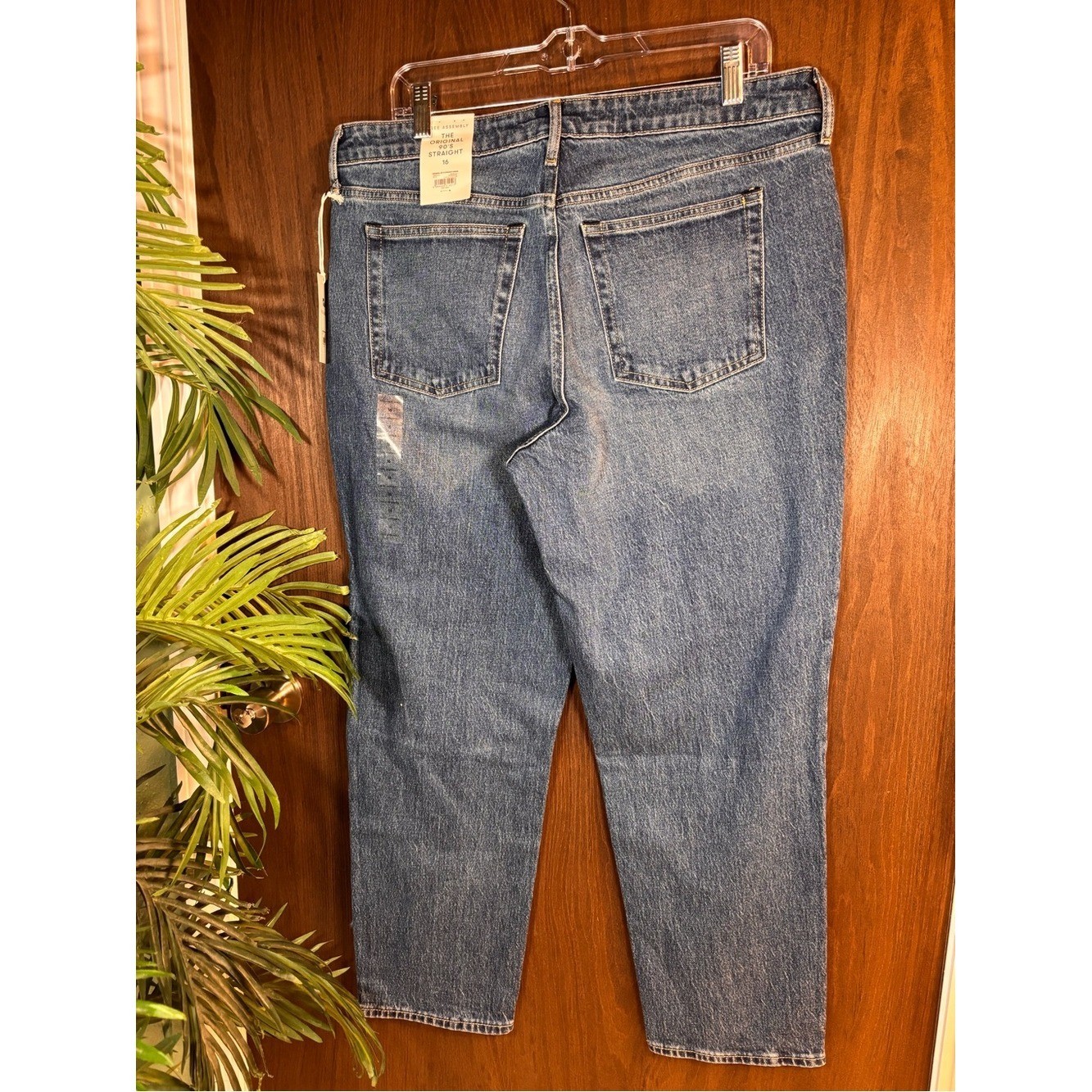 Free Assembly Original 90’s Straight Jeans Size 16 NWT Medium Wash Denim