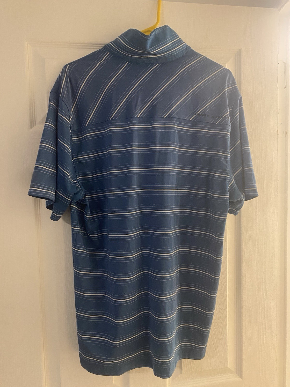 Under Armour HeatGear Men’s Blue/White Striped Polo Shirt Loose Fit L