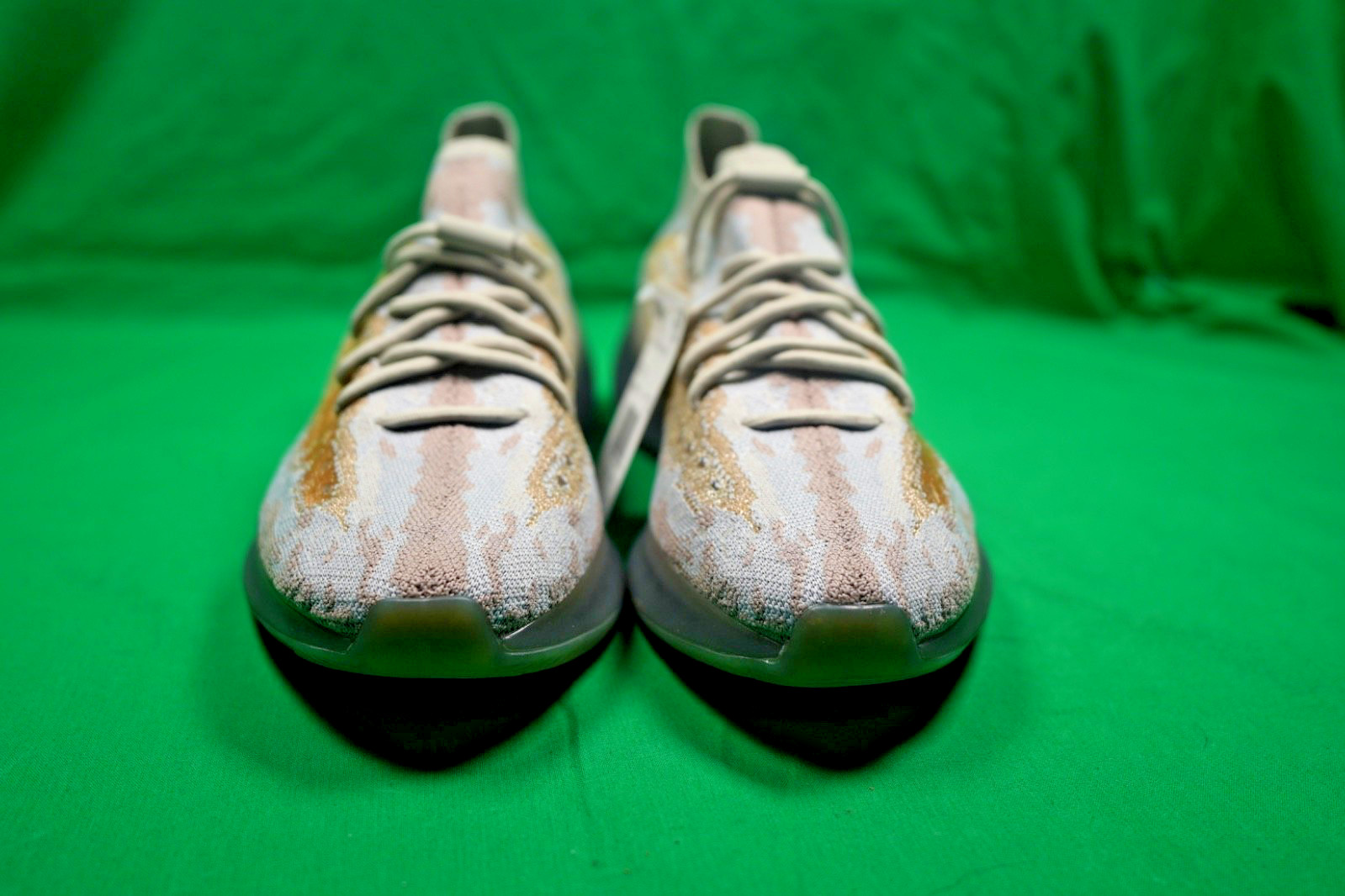 adidas Yeezy Boost 380 Pepper Non-Reflective W/ Box Size 10.5