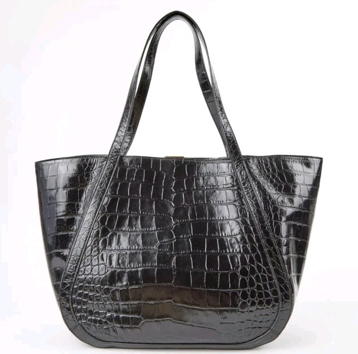 Versace Women’s Bag Tote Leather Black Gold Logo Animal Print Size XL $2.500