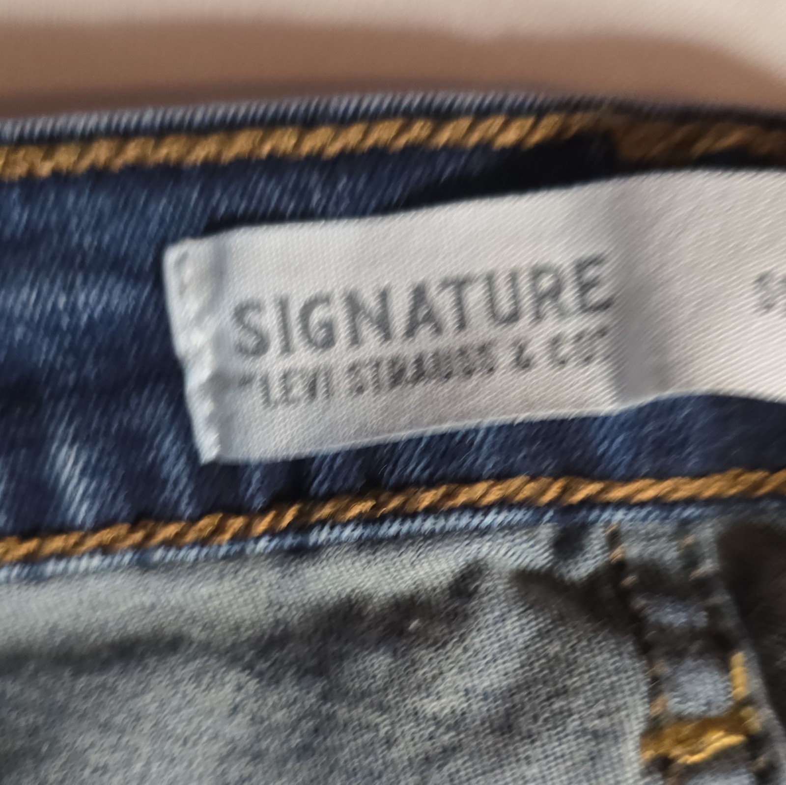 Signature by Levi Strauss & Co. Medium Wash Blue Straight Jeans Button