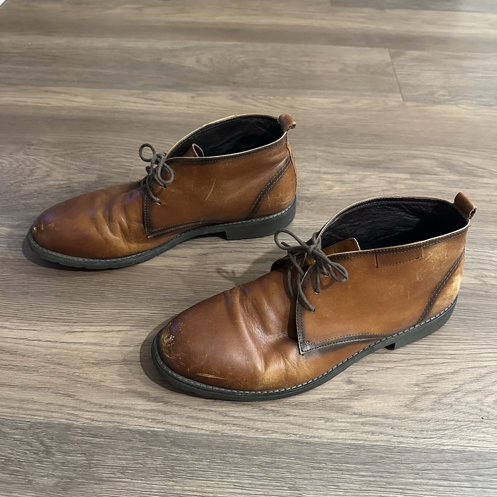 Brown Lace Up Hart Schaffner Marx Chukka Boots/Shoes. Men’s size 10.5