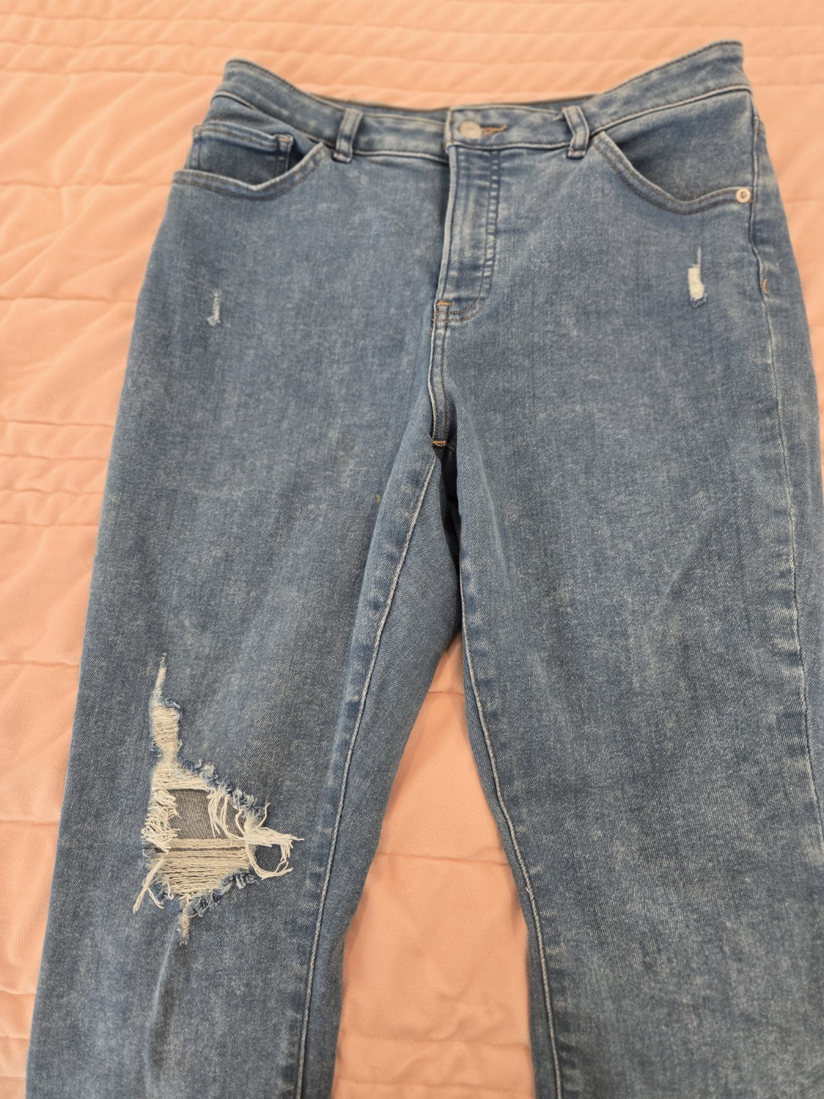 Express Women’s Blue Distressed Skinny Jeans Mid Rise Slim Fit Medium Wash
