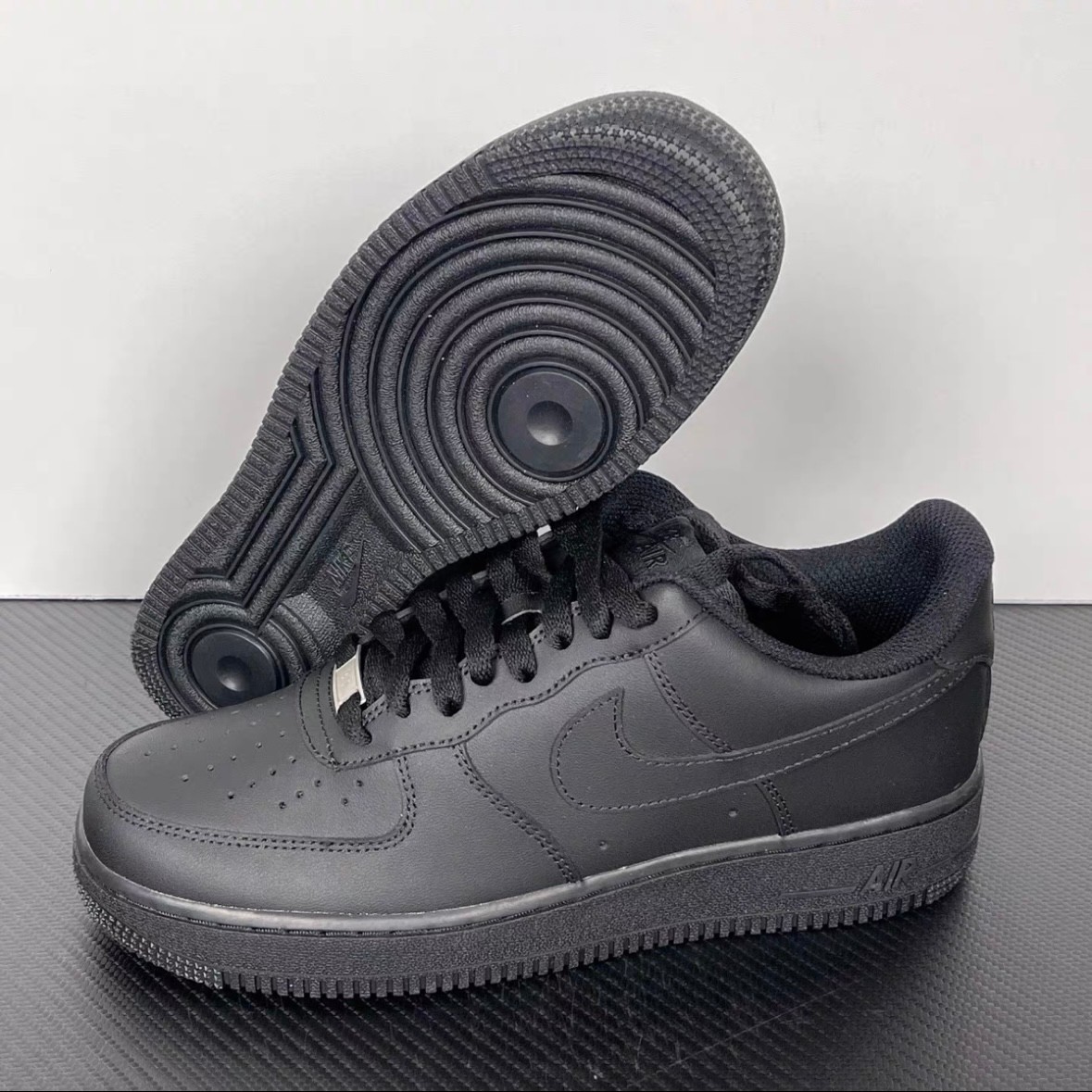 US Black Nike Air Force 1 07 Low Top Men’s Sneakers Shoes US 9.3