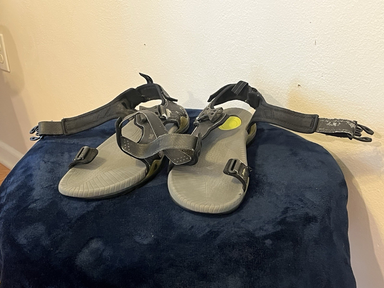 Teva Men Hiking Sandals Adjustable Buckle & Strap Outdoor Size N/A~12 or 13