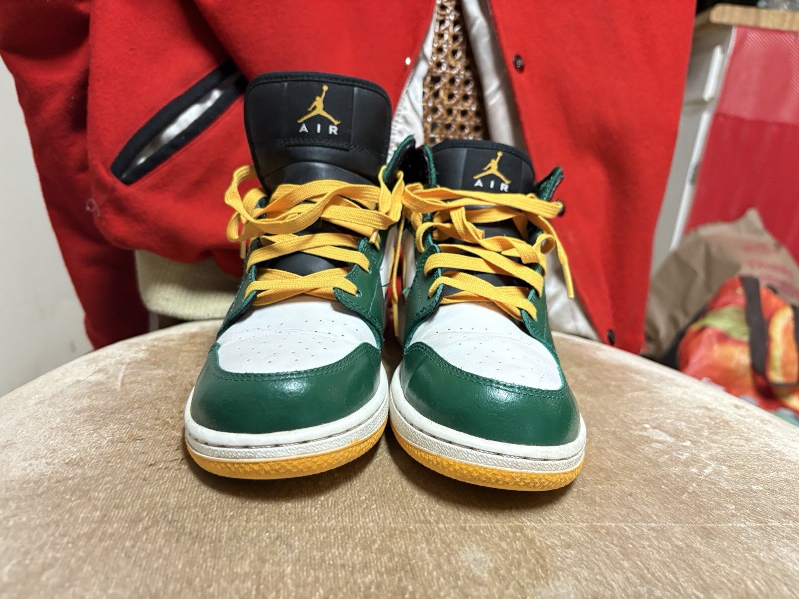 Nike Air Jordan 1 Seattle Super Sonics Men’s Size 6 US 554724-307 Green Yellow
