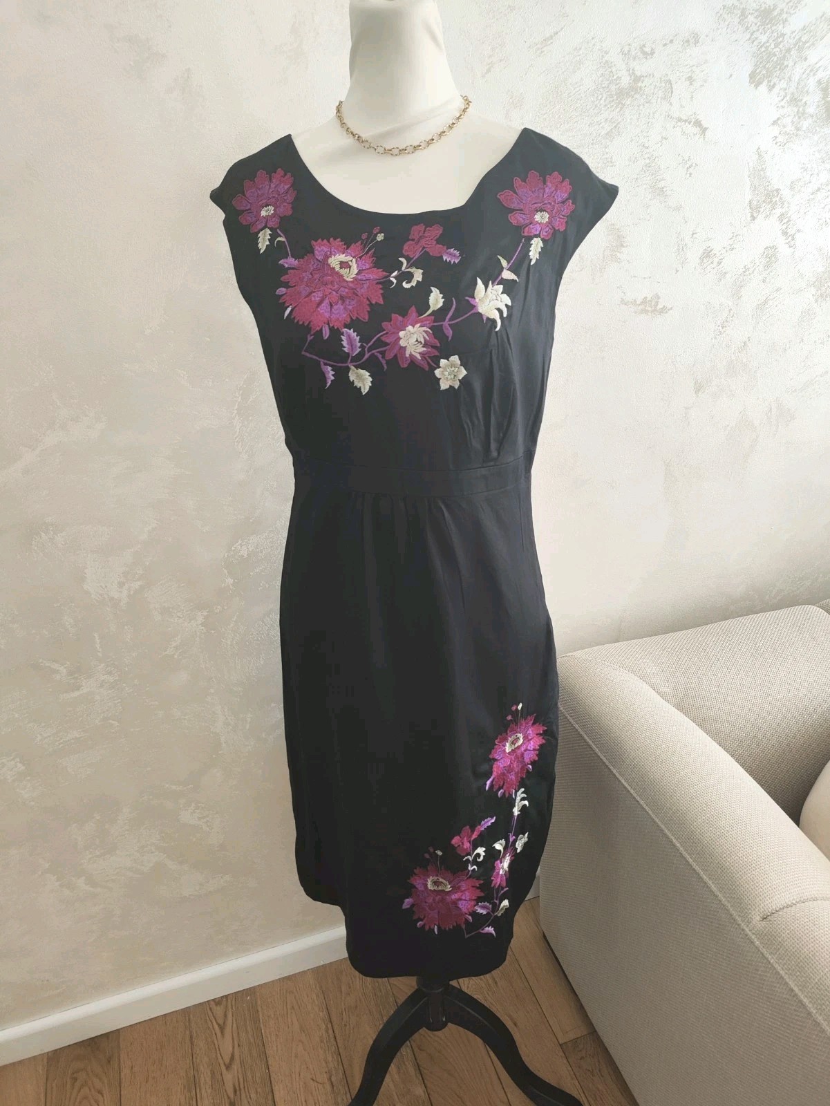 Monsoon Knee Dress Size 14 Womens Black Pink Summer Occasion Party Embroidered