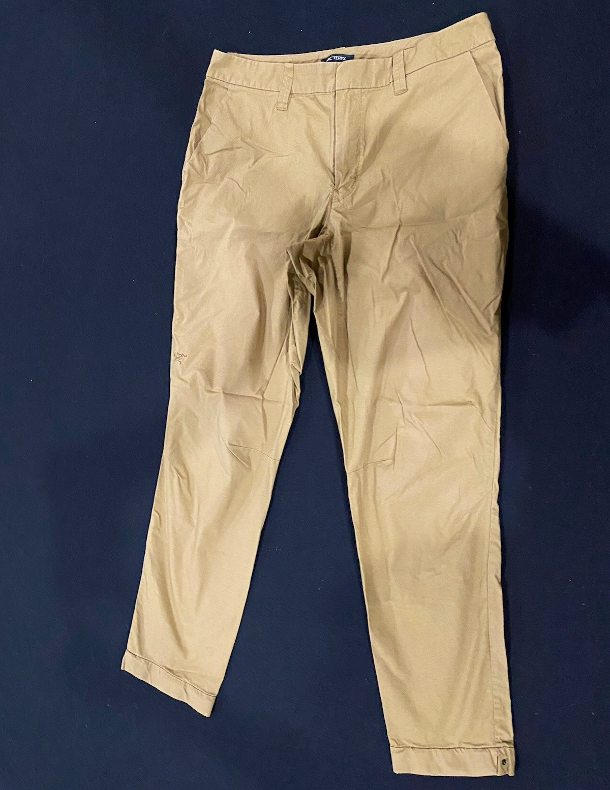 Arc’teryx Men’s Beige Stretch Twill Tapered Flat Front Pants Pockets 34W