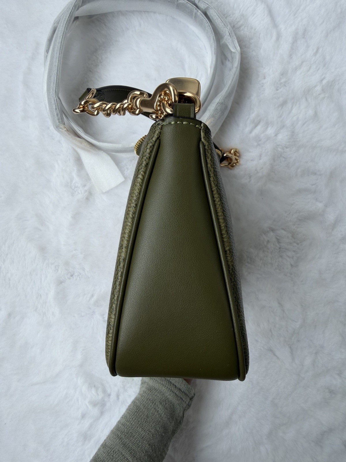 NWT Coach Teri Shoulder Bag CAL51 Olive Green Gold Hardware Signature