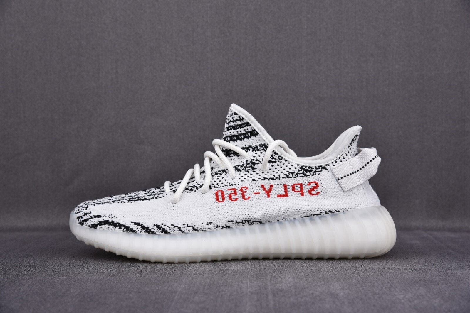 adidas Yeezy Boost 350 V2 Low Zebra CP9654 Brand New