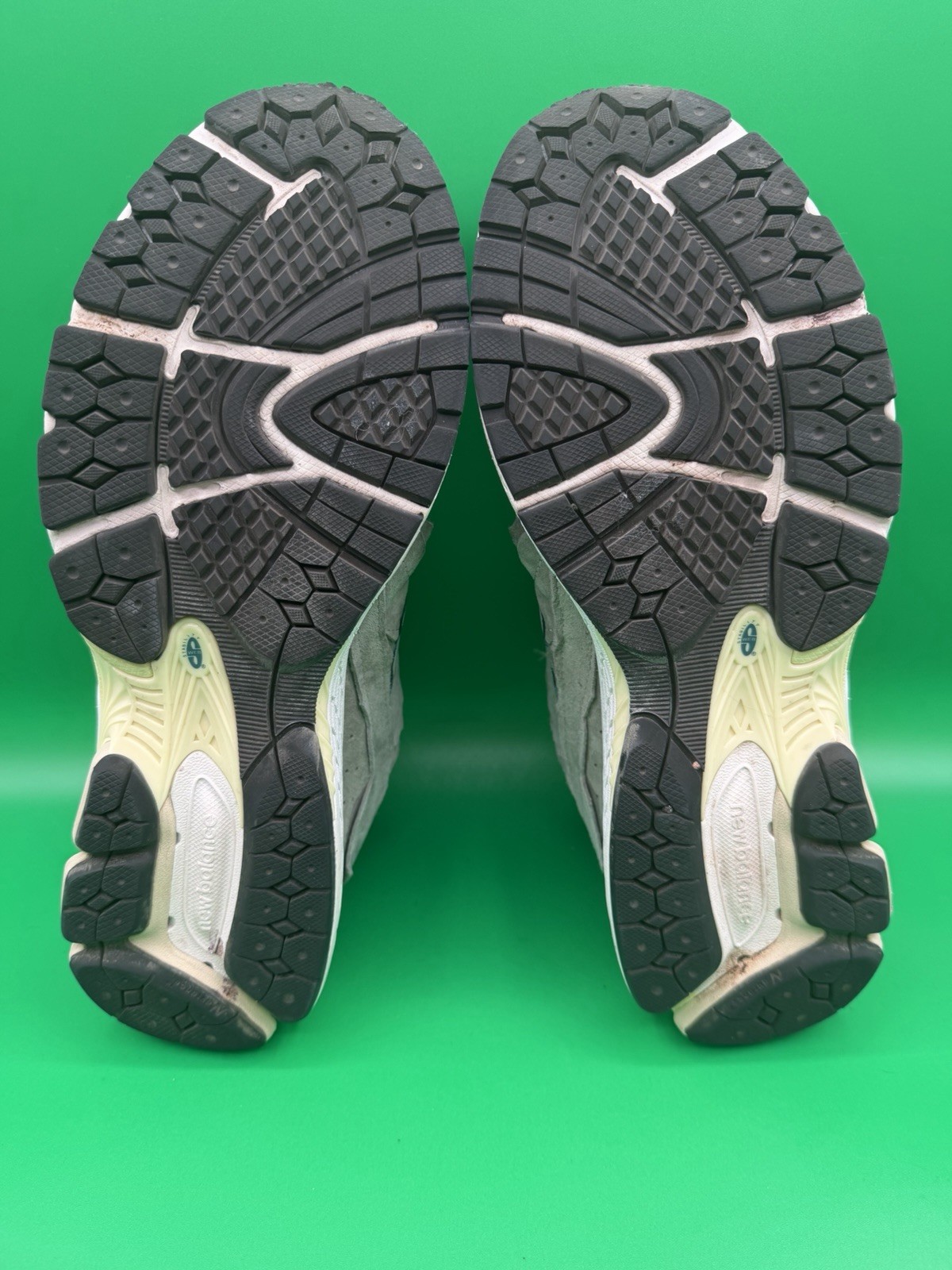 New Balance Men’s 2002R Protection Pack – Mirage Gray Shoes M2002RDD SZ 11