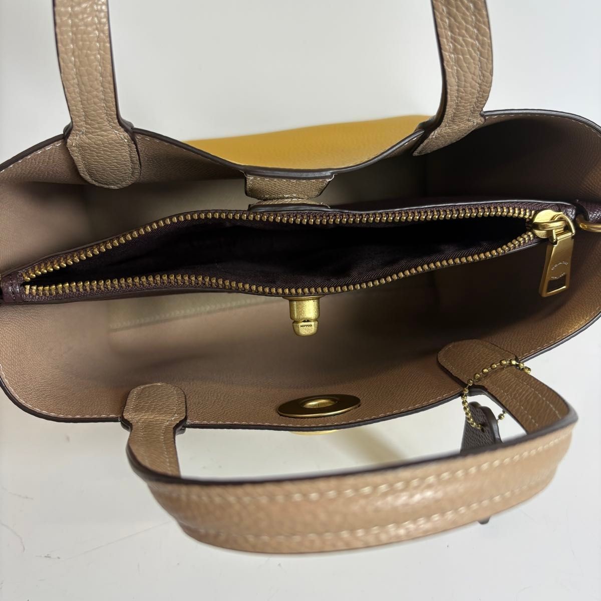 COACH Willow Tote 24 2WAY Handbag Pebbled Leather Mustard Yellow/Beige 24x20x11