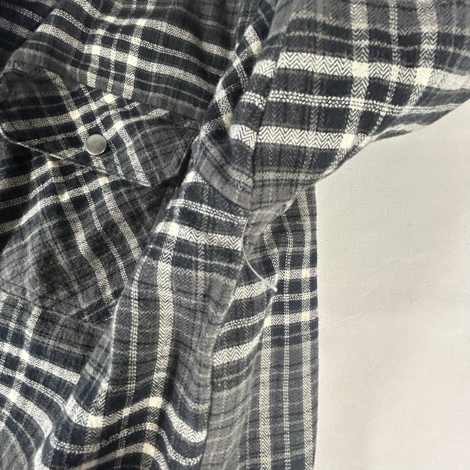 Eddie Bauer Jacket Mens Medium Gray Plaid Quilted Hooded Flannel Lined Coat