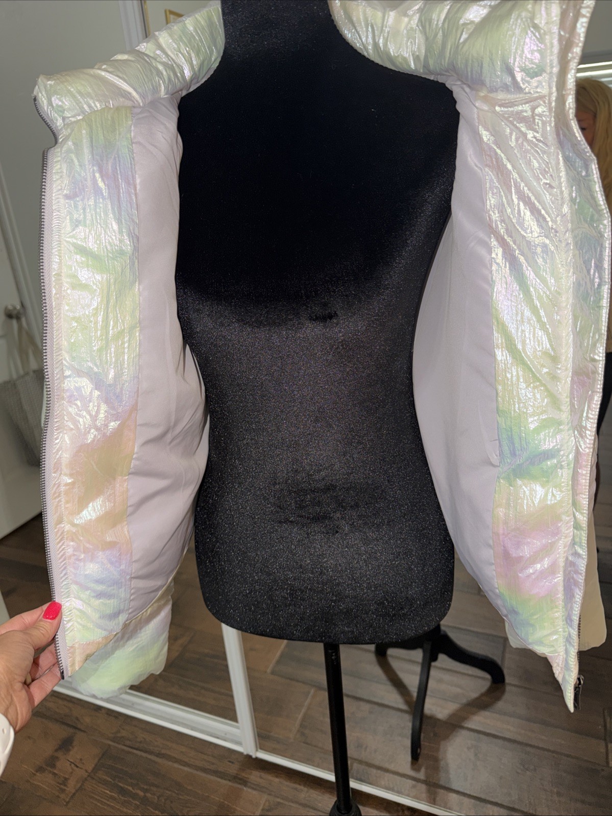 Double Zero Iridescent Zipper Up Puffer Jacket Size Medium Read