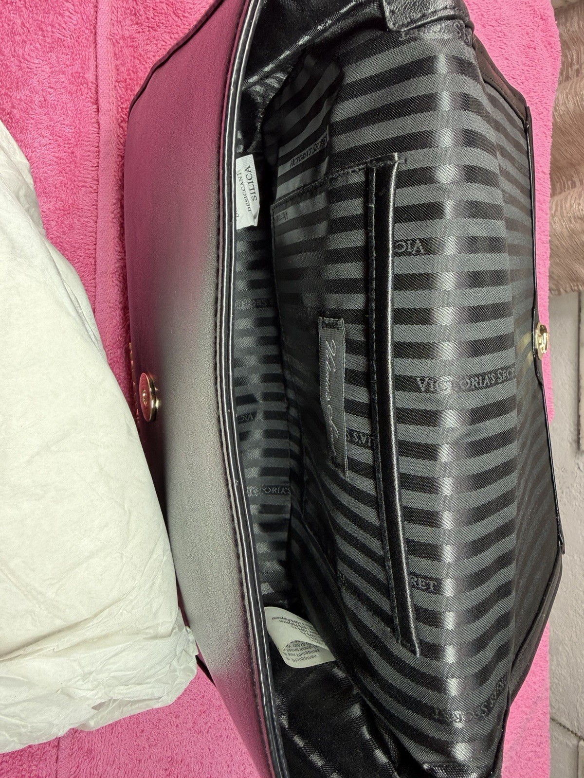 Victoria’s Secret Multicolor Chevron Quilted Chain Shoulder Bag, Magnetic