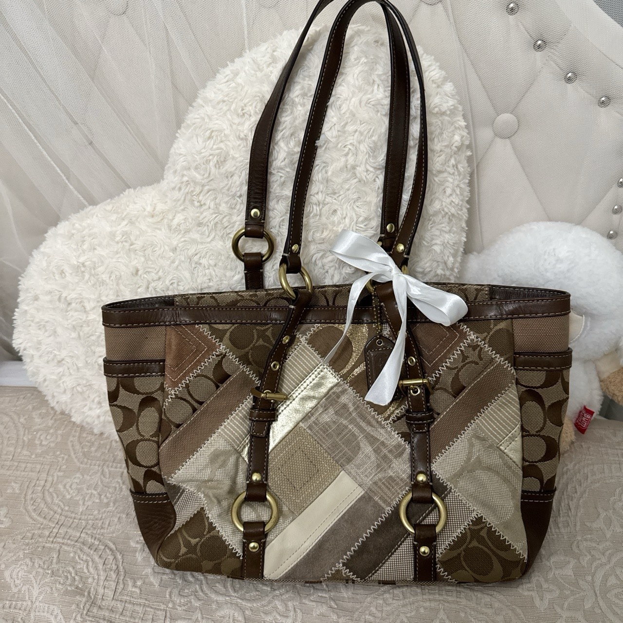 Coach Signature Patchwork Tote Brown Beige Zip Top Double Handles Pockets