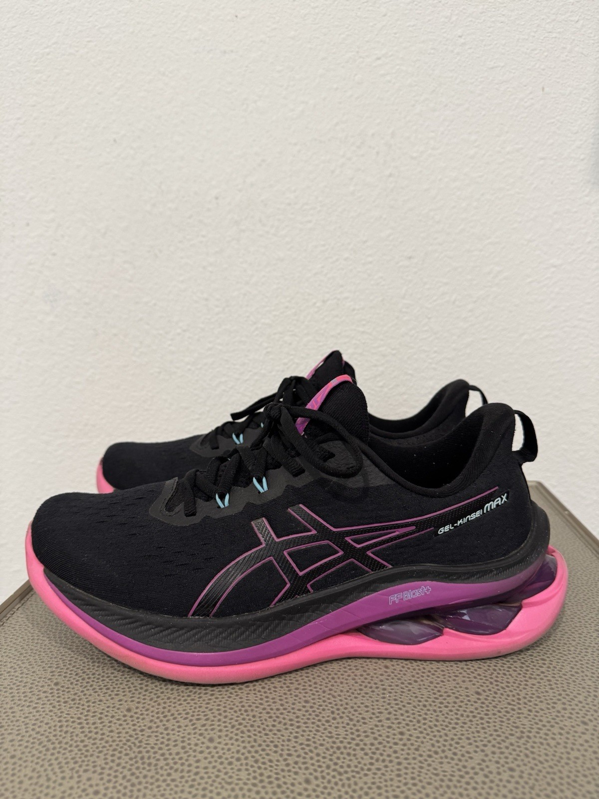 Asics Gel Kinsei Max Sneakers Running Shoes Women’s Size 11 Black / Pink