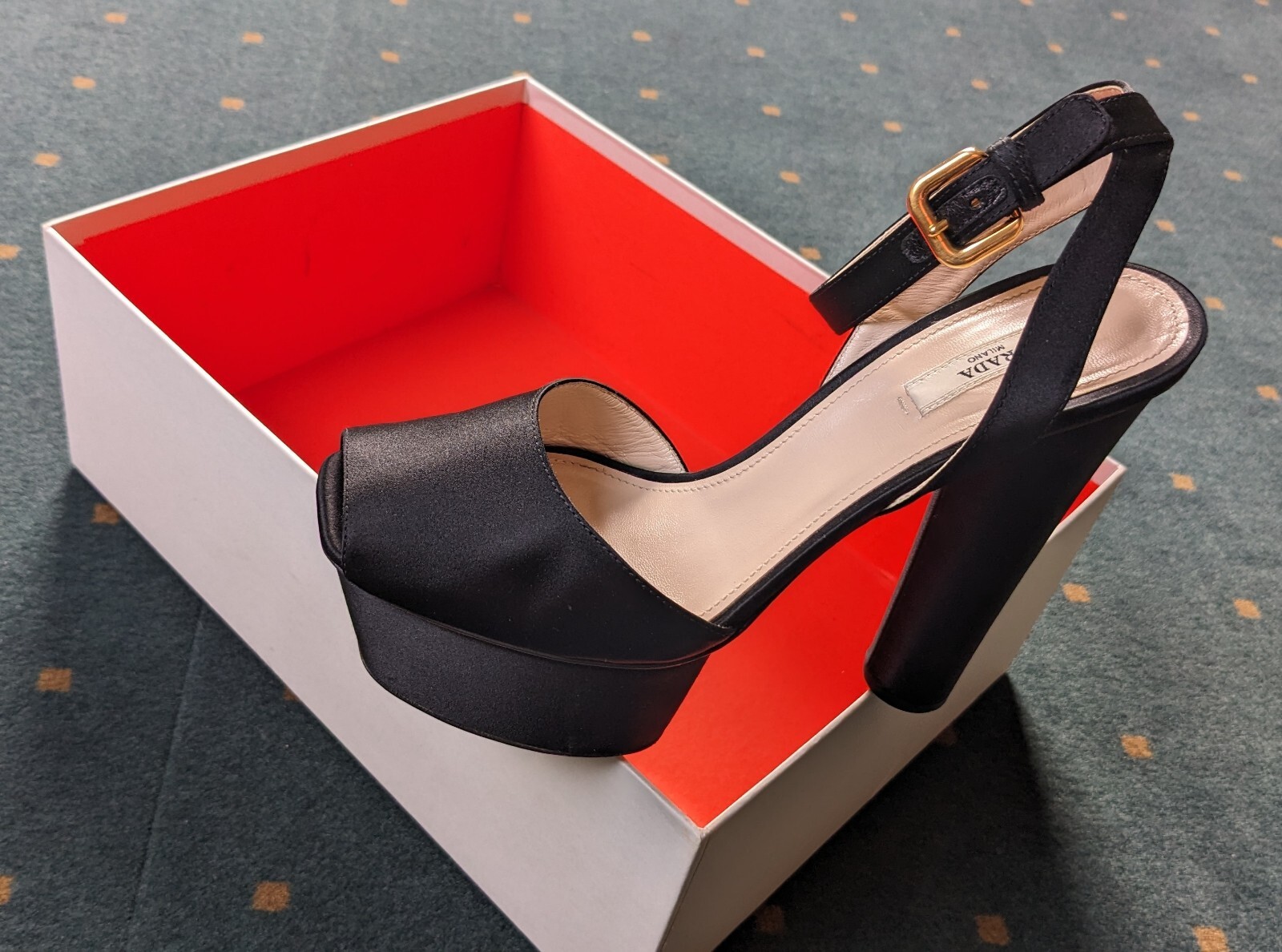 Prada Pumps • Satin • Black • Open Front • 39/6 • 14cm • Absolutely Mint Condition!