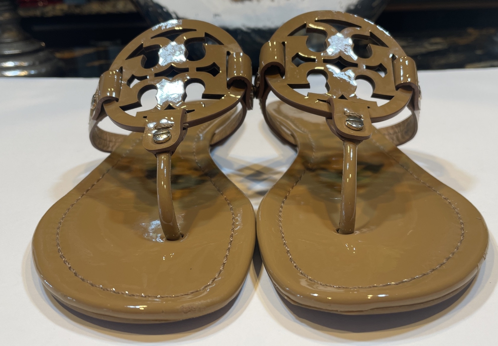 Tory Burch Miller Tan/ Nude Patent Leather Sandals Sz 9 1/2 9.5 M Read/See Pics