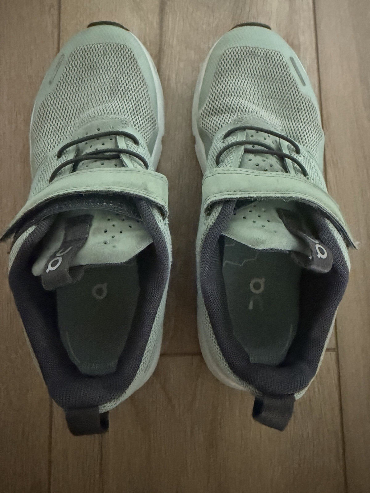 On Cloud Play Unisex Kids Running Shoes Sneakers Size K2/EU33.5 Sage Green