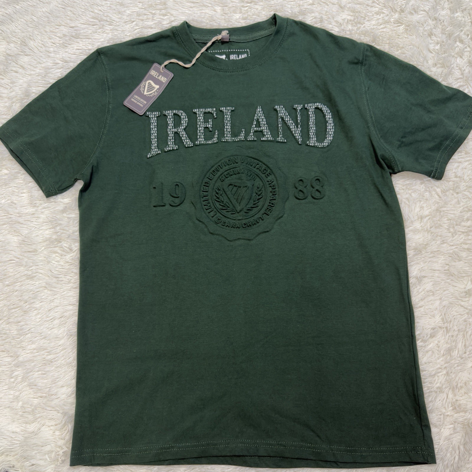 Ireland 1988 Vintage Apparel Green Short Sleeve Graphic T-Shirt Men’s Size M NWT