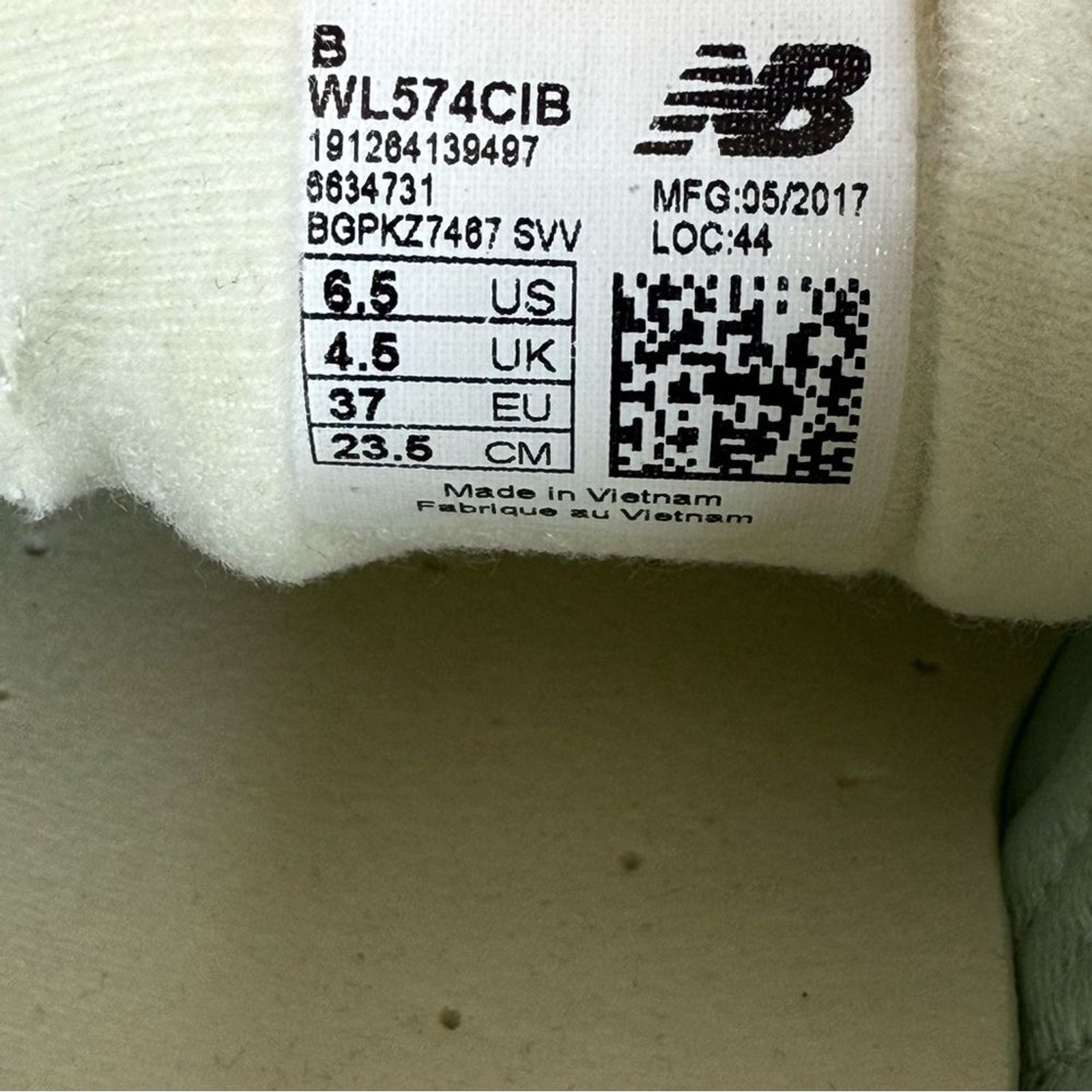 New Balance 574 Suede Shattered Pearl Running Sneaker Women’s Size 6.5 WL574CIB