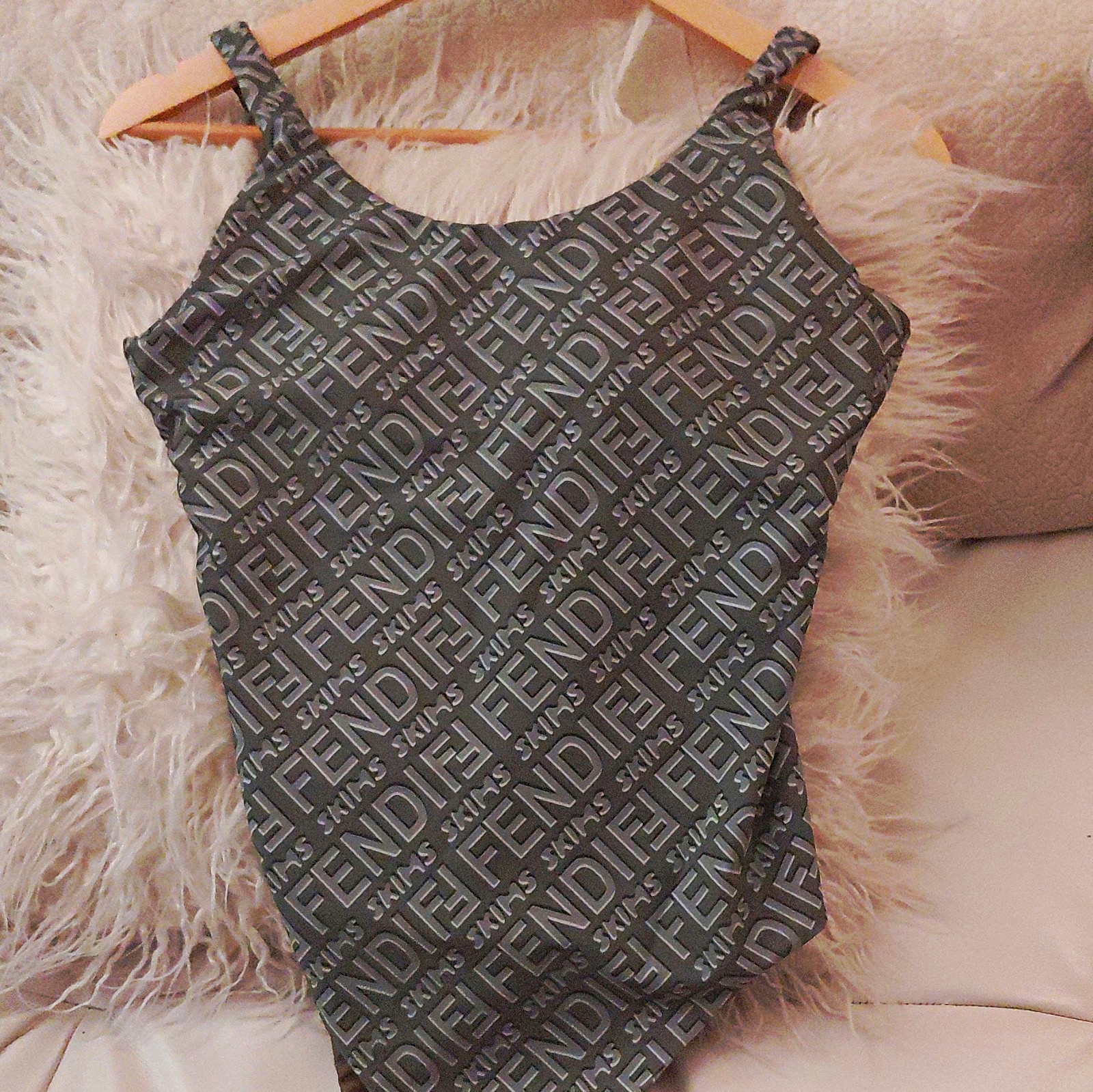 Fendi x Skims Gray FF Logo One-Piece Bodysuit Women’s L Firm Compression
