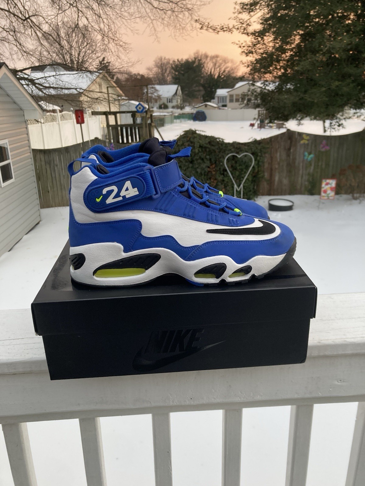Nike Air Griffey Max 1 Varsity Royal Volt Size 9.5 mens custom