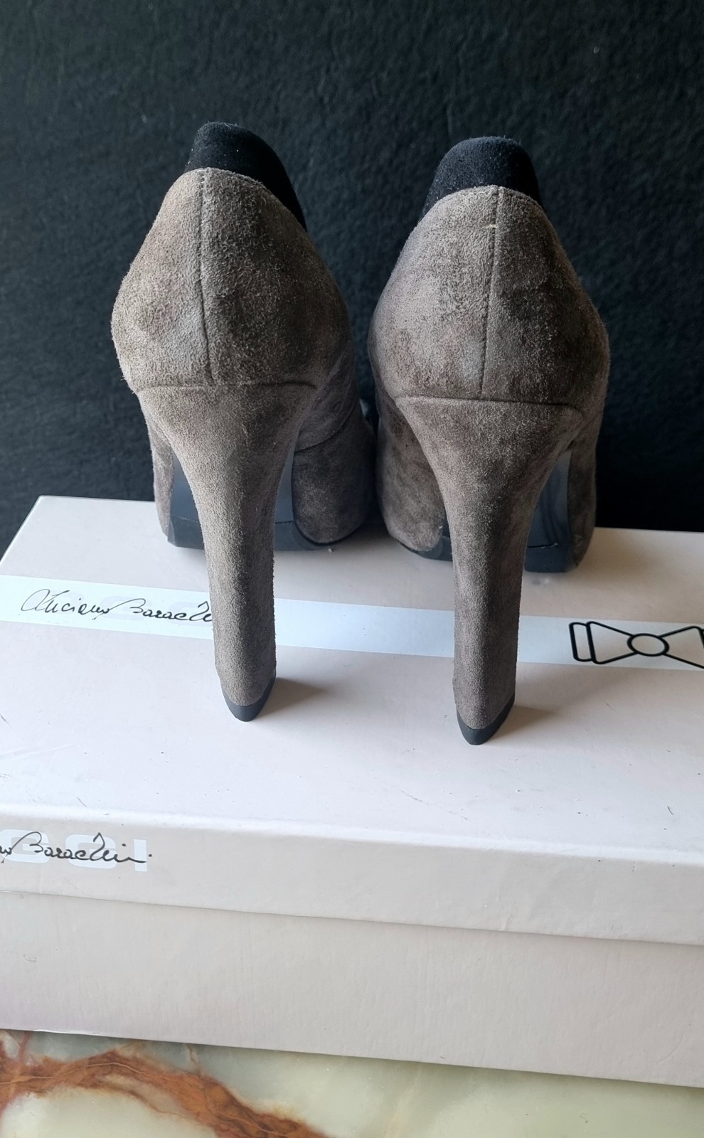 New and luxurious Luciano Barachini suede shoes: 39/12 cm