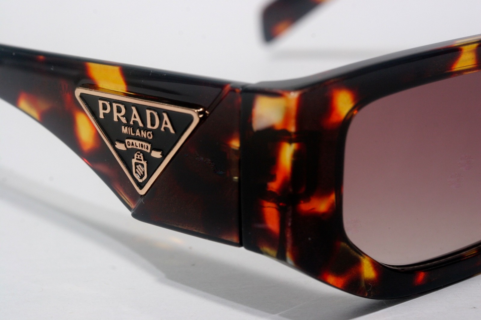 Prada 8297 Brown Fade/ Tortoise Brown Havanna Sunglasses 55[]18-142