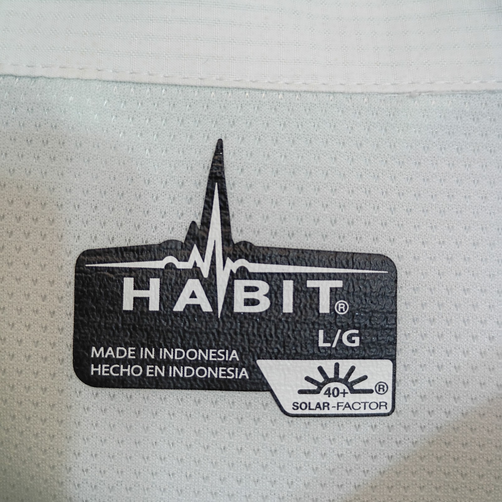 Habit L White Performance Fishing Shirt UPF 40+ Vented Solar Factor Utility Hike