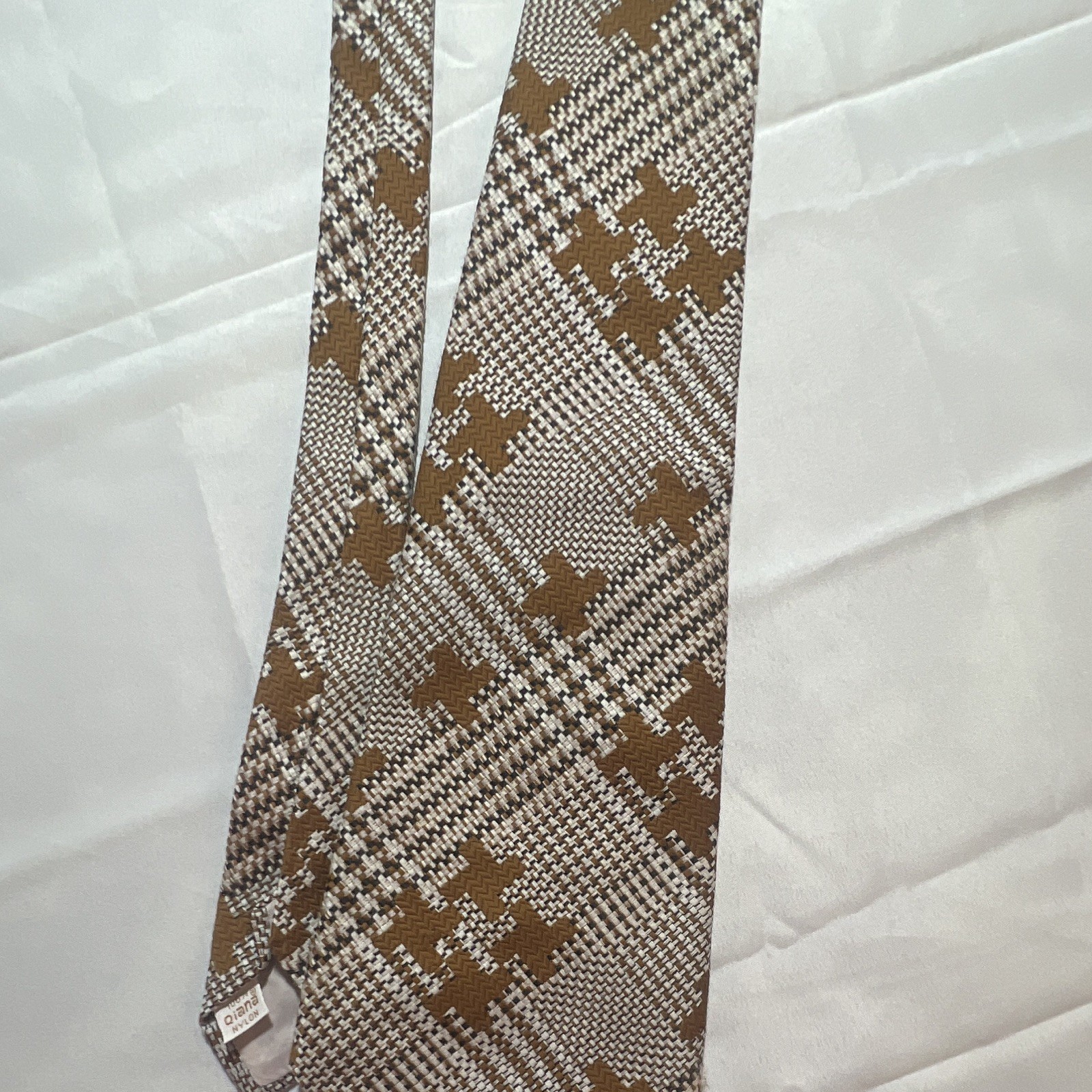 Jack’s Men’s Brown White Black Plaid Woven Nylon Pointed Tie