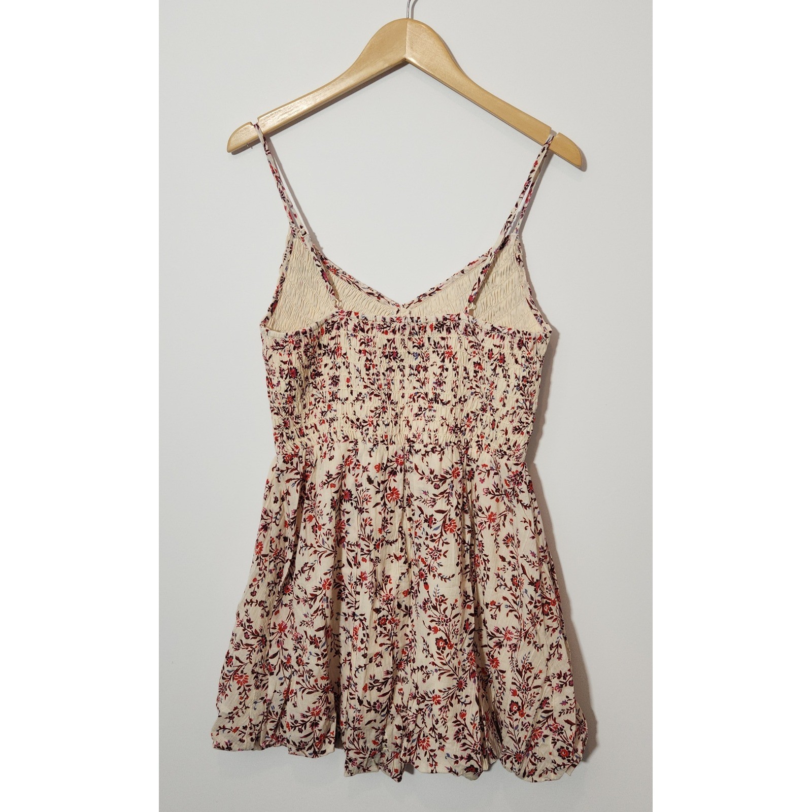 American Eagle Floral Smocked Mini Dress Cream Red Adjustable Straps Womens M