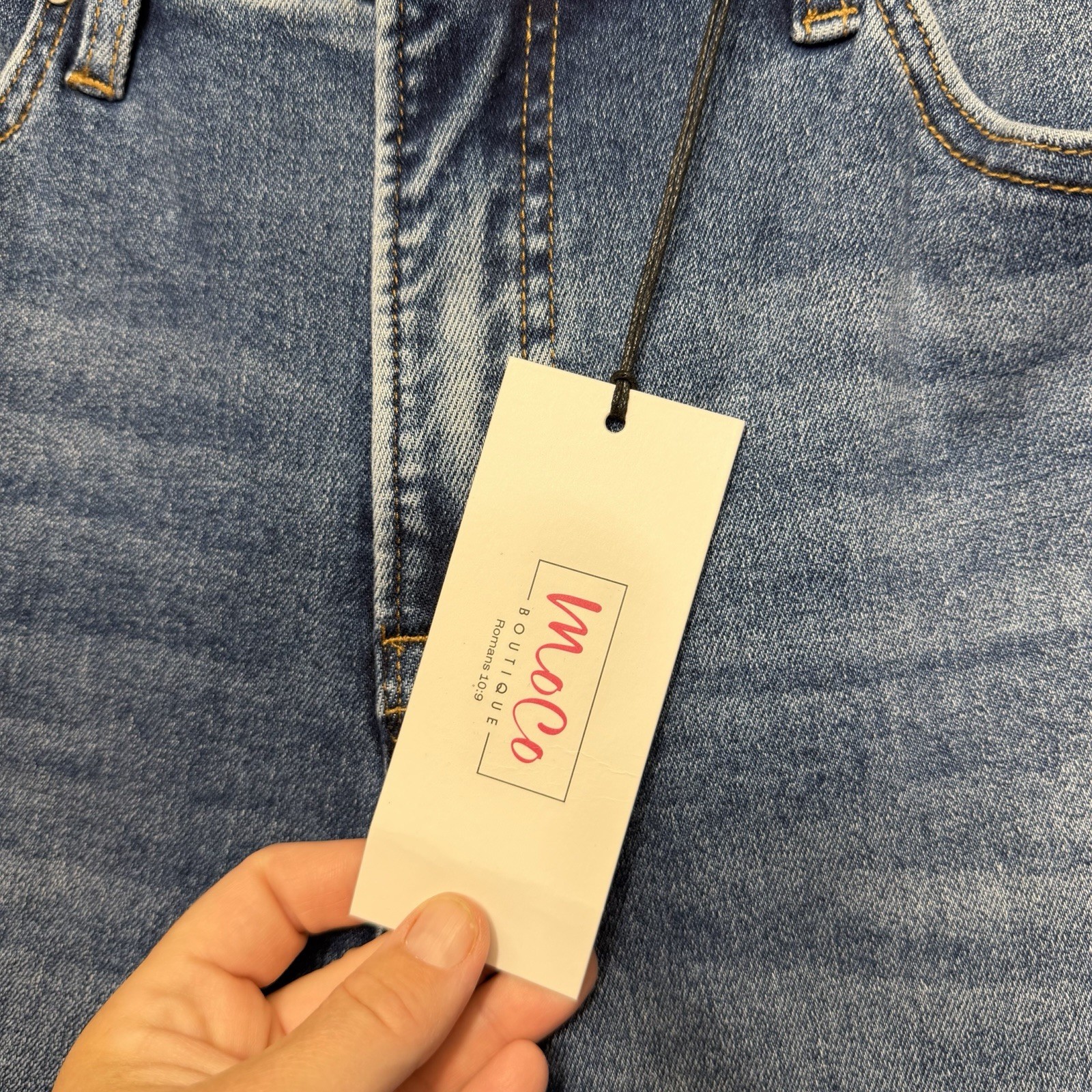NWT MOCO Boutique Flare Jeans Womens Size 14w Tummy Control Raw Hem MOCO-BY1229