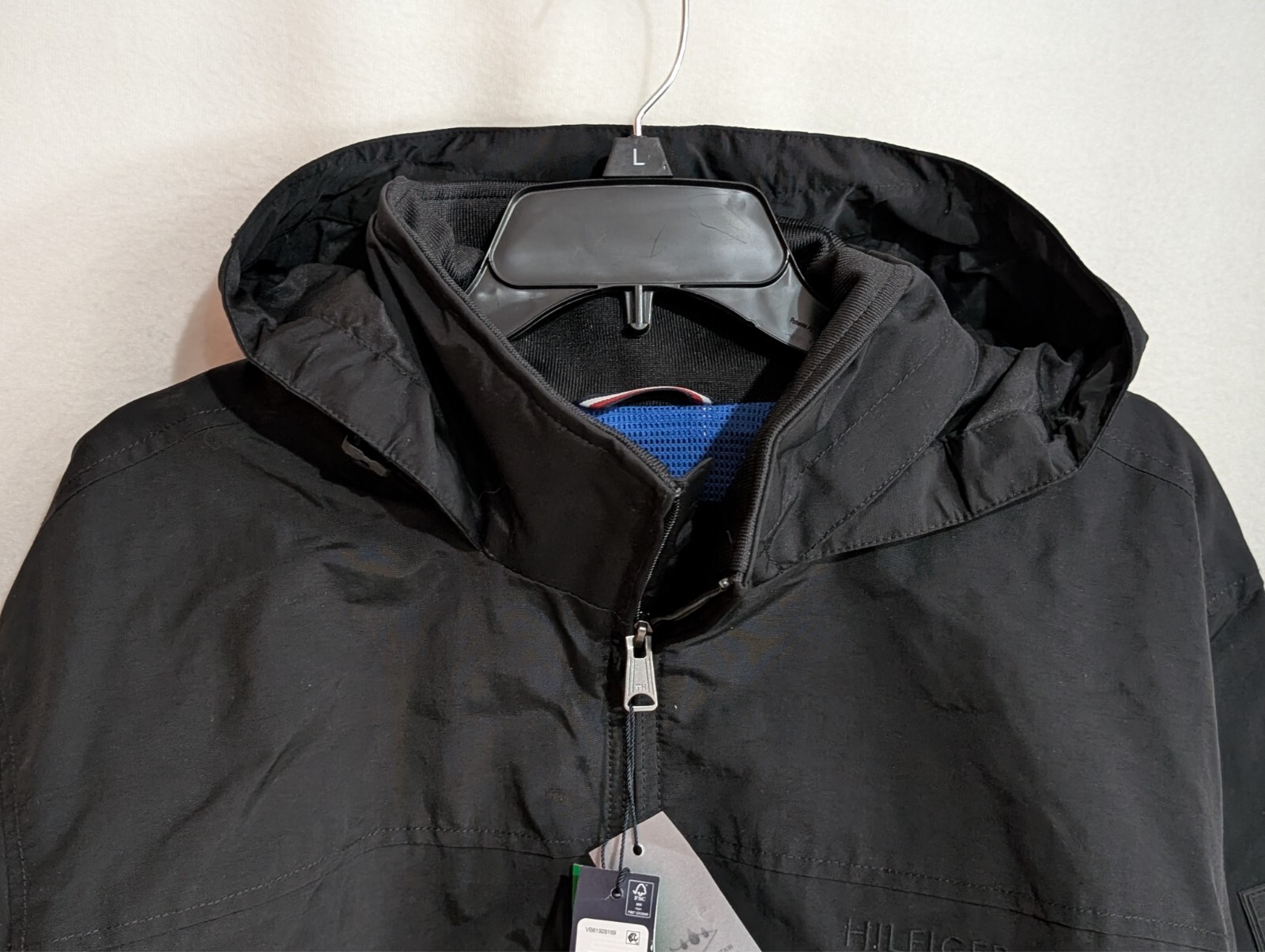 Tommy Hilfiger Men’ Lightweight Waterproof Regatta Bomber Jacket (78J8336) M/XXL