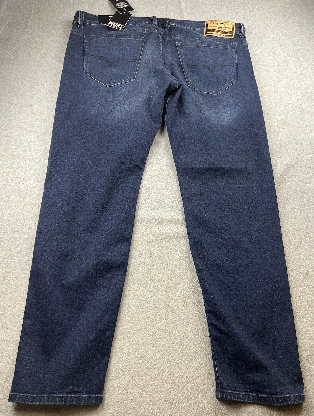 Diesel Men’s Thommer Slim Fit Jeans W40 L32 ***(tag says 38) RE067 Dark Blue NWT