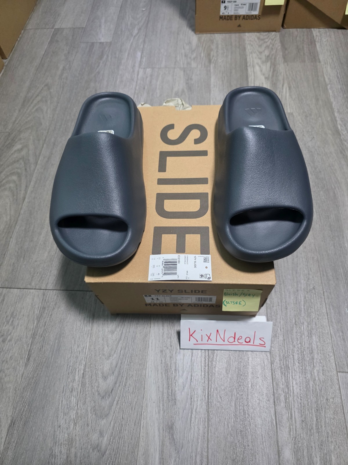 Authentic Adidas Yeezy Slide SLATE GREY Sandal ID2350 US Size 11 yzy rnr wave