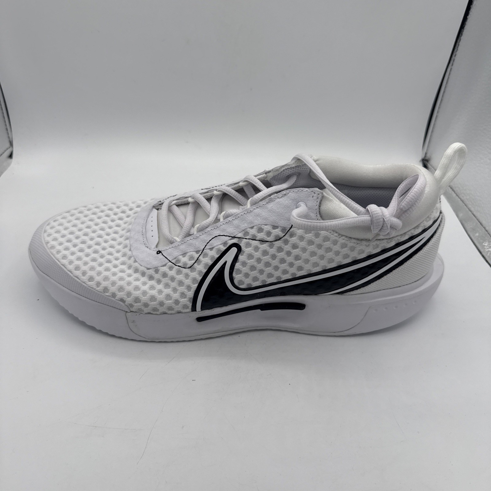 Nike Zoom Court Pro HC Men’s Size 12 Hard Court Tennis Shoes White Black NIB
