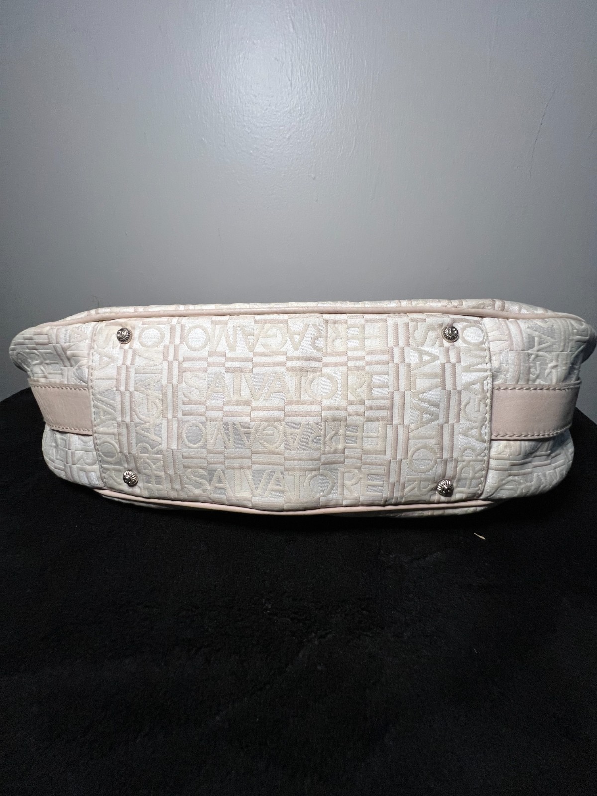 Authentic Salvatore Ferragamo Gancini Ivory Jacquard Hobo Shoulder Bag Italy